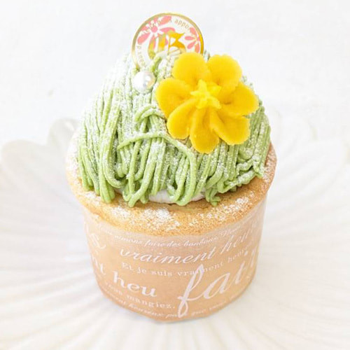 富士市かわいいケーキ屋さんテテのカップケーキ・抹茶のモンブラン