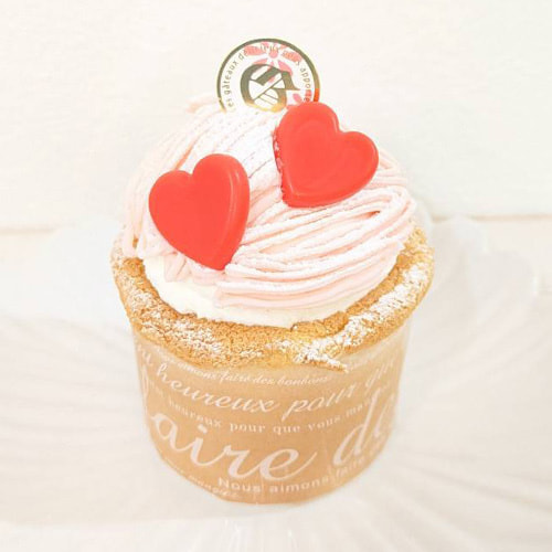 富士市かわいいケーキ屋さんテテのカップケーキ・苺みるく餅