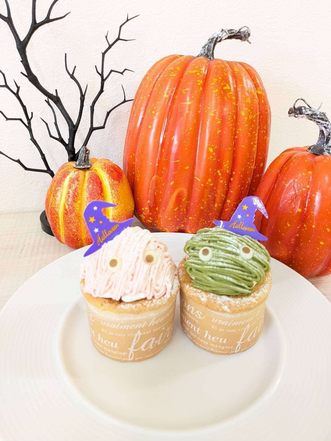 富士市かわいいケーキ屋さんteteのハロウィン限定カップケーキ