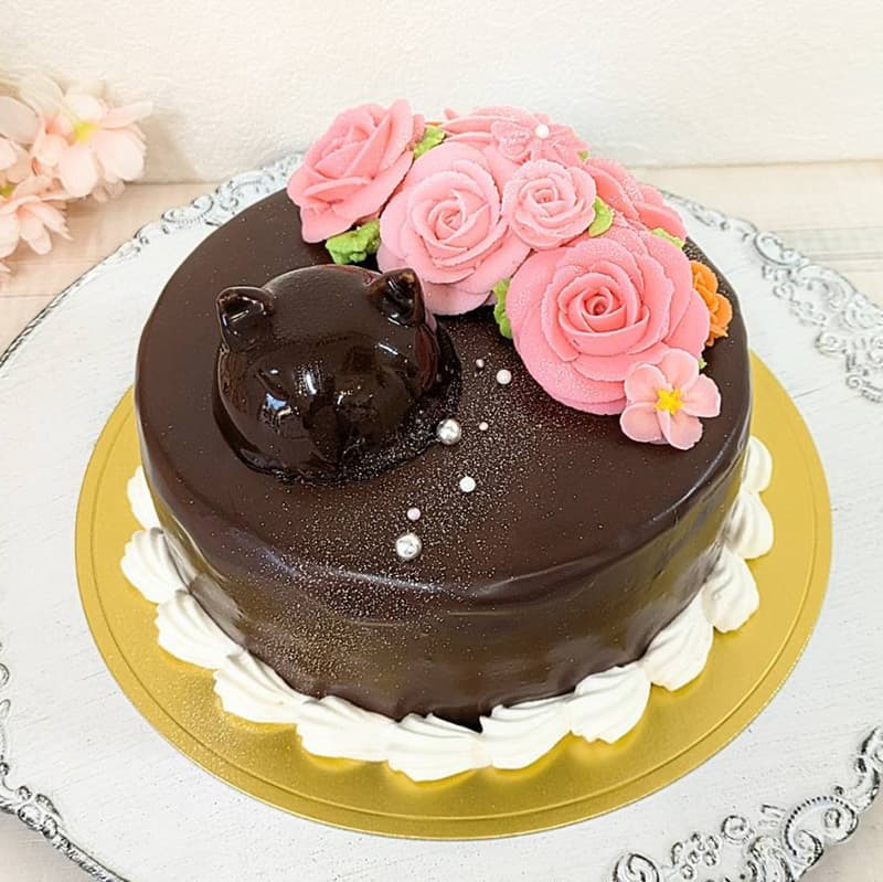 富士市かわいいケーキ屋さんテテのピンクバラとアニマルのホールケーキ